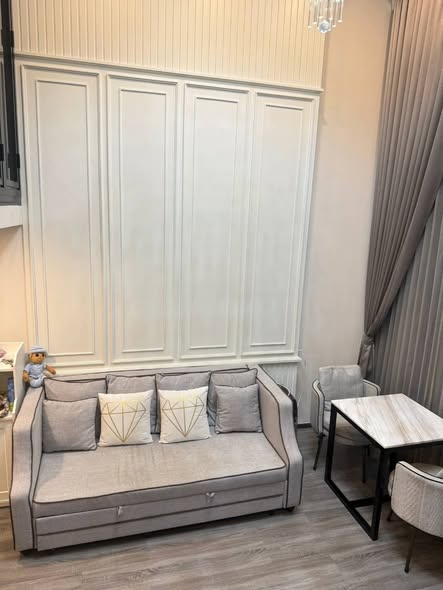 living room and room interior of KnightsBridge Space Ratchayothin