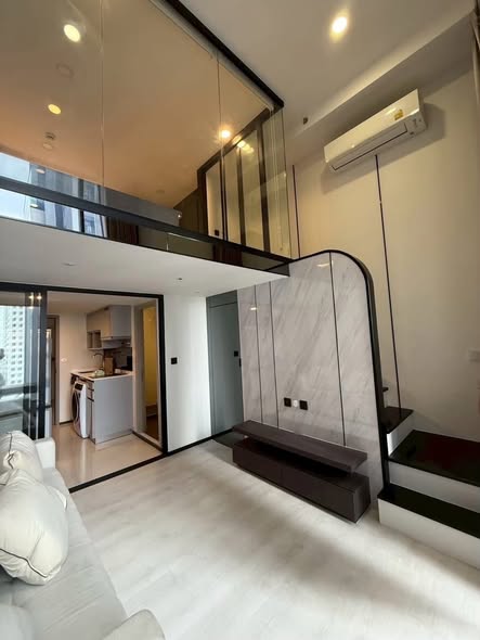 living room and room interior of KnightsBridge Space Ratchayothin