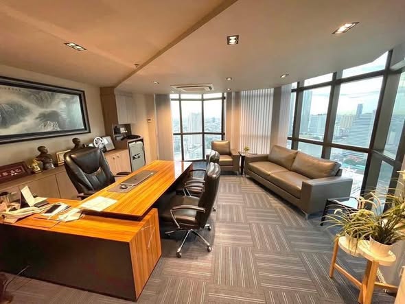 living room of lebua at State Tower