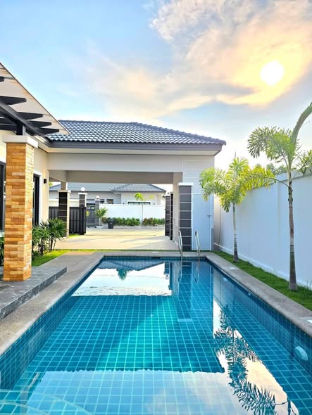 pool of Level FIVE Pool Villa – บ้านพักเลเวลไฟว์พูลวิลล่า