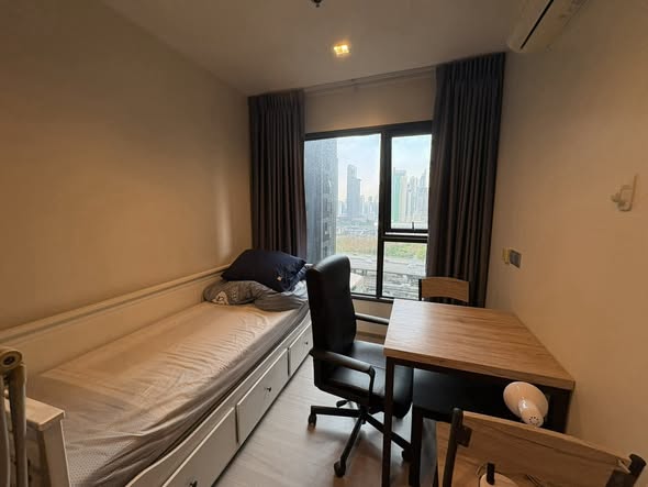 bedroom of Life Asoke – Rama 9