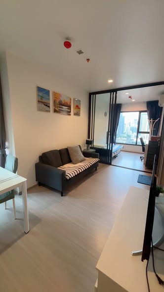bedroom and living room of Life Asoke – Rama 9