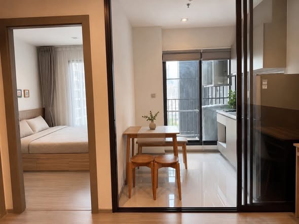 bedroom and room interior of Life Asoke – Rama 9