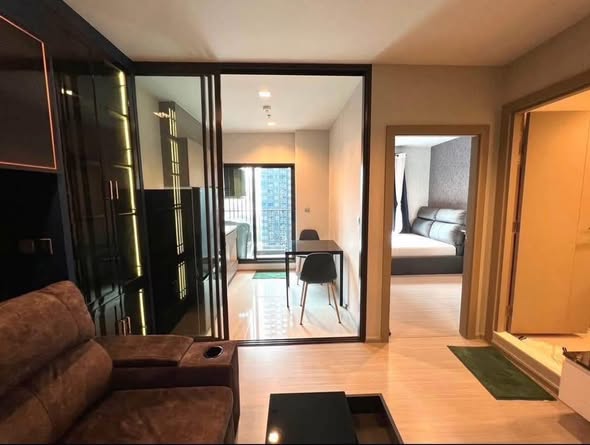 bedroom and room interior of Life Asoke – Rama 9