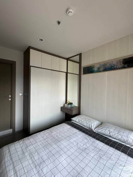 bedroom and room interior of Life Asoke – Rama 9