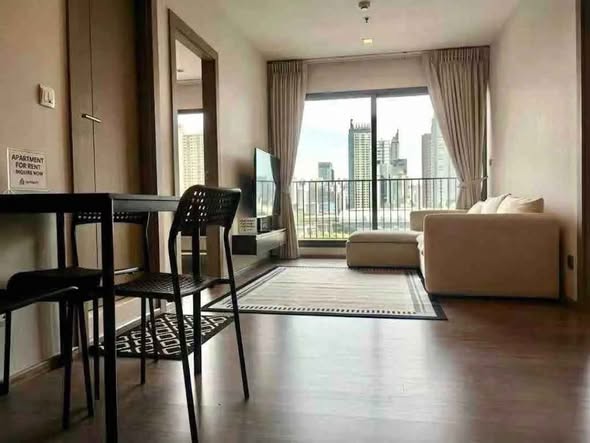 living room of Life Asoke – Rama 9