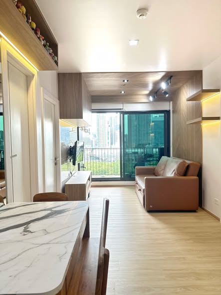 living room of Life Asoke – Rama 9