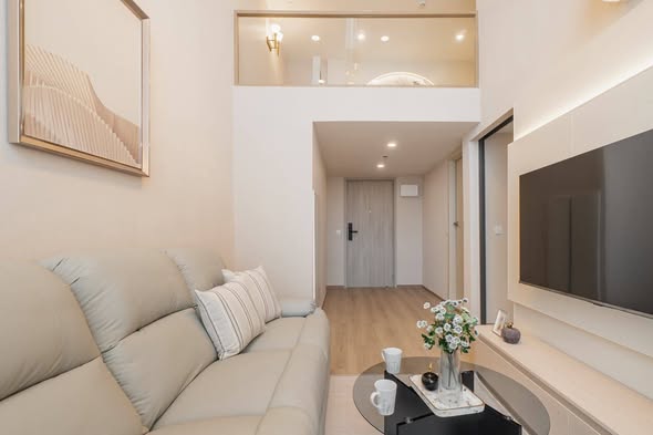 living room of Life Asoke – Rama 9