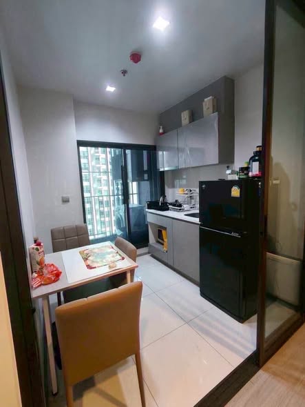 room interior of Life Asoke – Rama 9