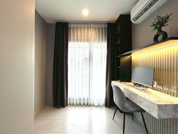 bathroom of Life Asoke Hype