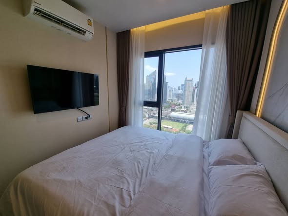 bedroom of Life Asoke Hype