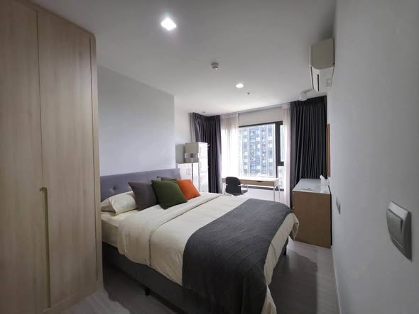 bedroom of Life Asoke Hype