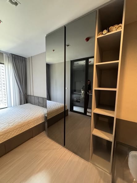 bedroom and room interior of Life Asoke Hype