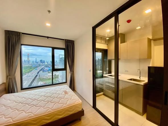 bedroom and room interior of Life Asoke Hype