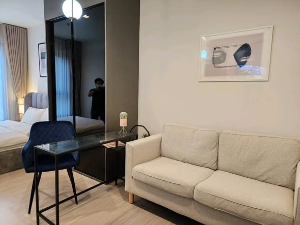 living room and bedroom of Life Asoke Hype