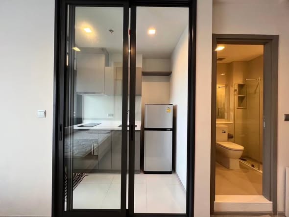 room interior of Life Asoke Hype