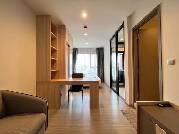 room interior of Life Asoke Hype