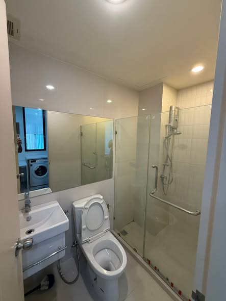 room interior of Life Asoke