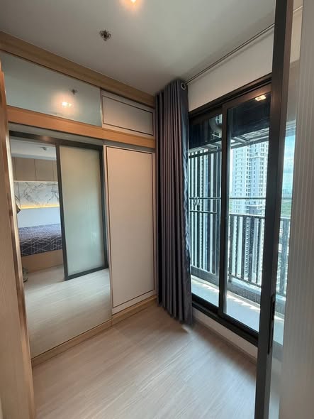 bedroom and room interior of Life Ladprao