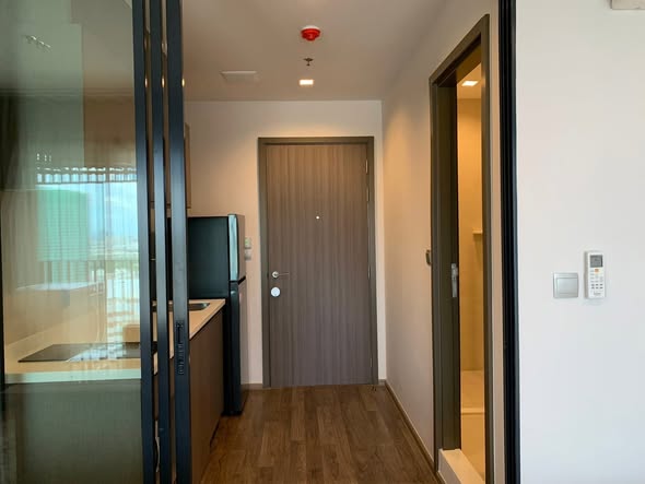 room interior of Life Ladprao Valley