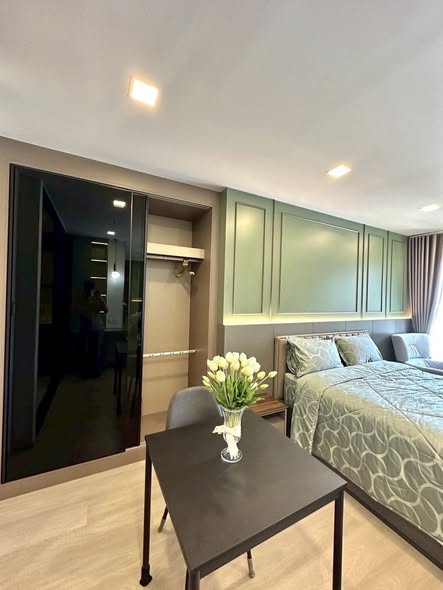 bedroom and room interior of Life พหลฯ-ลาดพร้าว | Life Phahon-Ladprao | First Class Living in The Heart of Ladprao