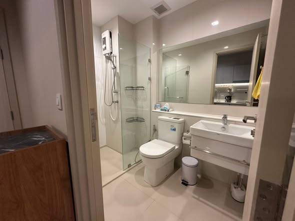bathroom of Life One Wireless