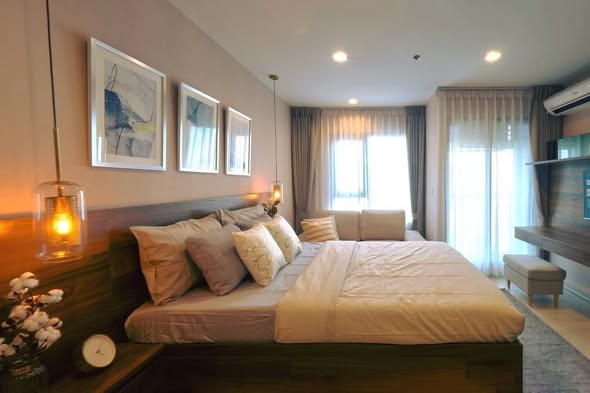bedroom of Life One Wireless