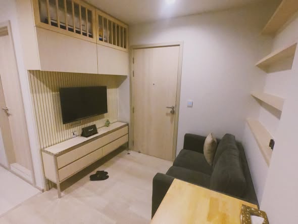 bedroom of Life One Wireless