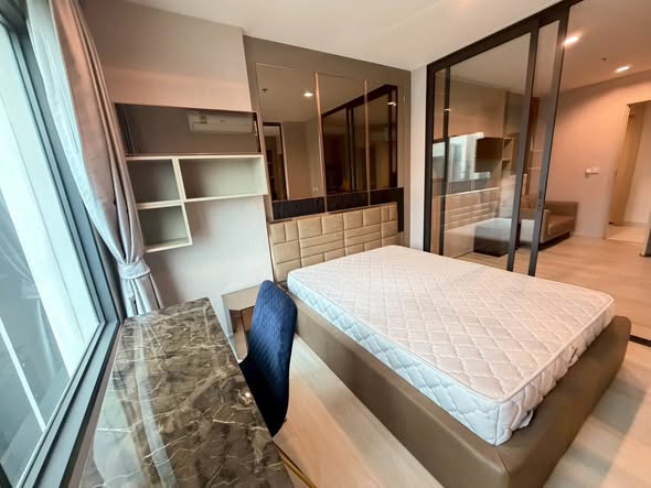 bedroom of Life One Wireless