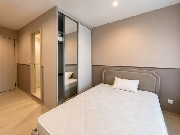 bedroom of Life One Wireless
