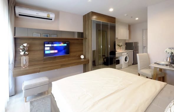 bedroom of Life One Wireless