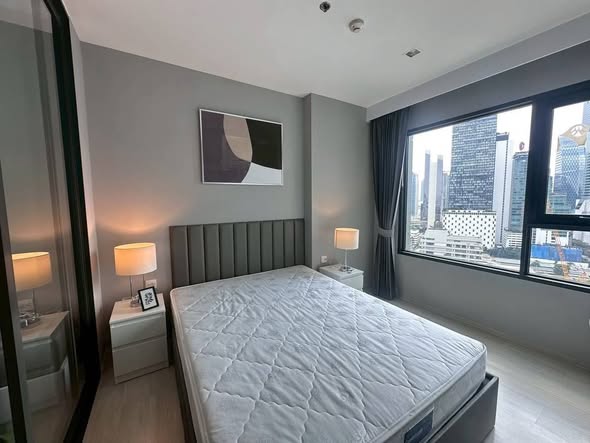 bedroom of Life One Wireless