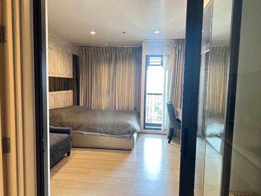 bedroom and room interior of Life One Wireless