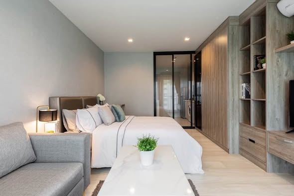 bedroom and room interior of Life One Wireless