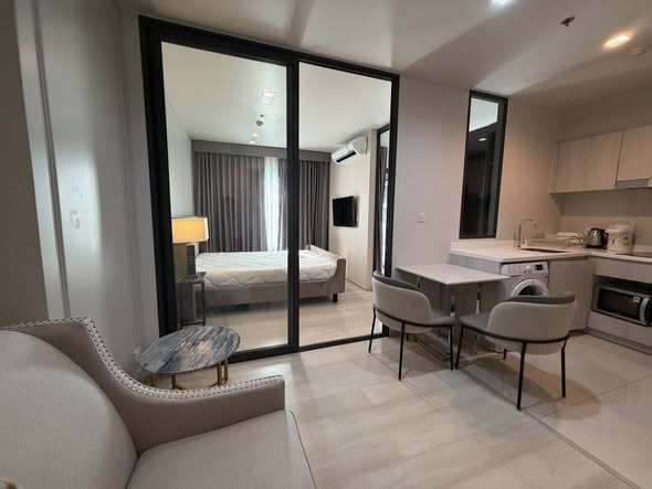 bedroom and room interior of Life One Wireless