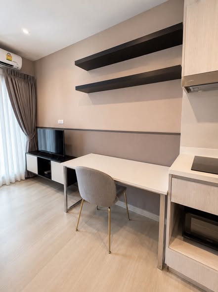 bedroom and room interior of Life One Wireless