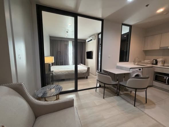 bedroom and room interior of Life One Wireless