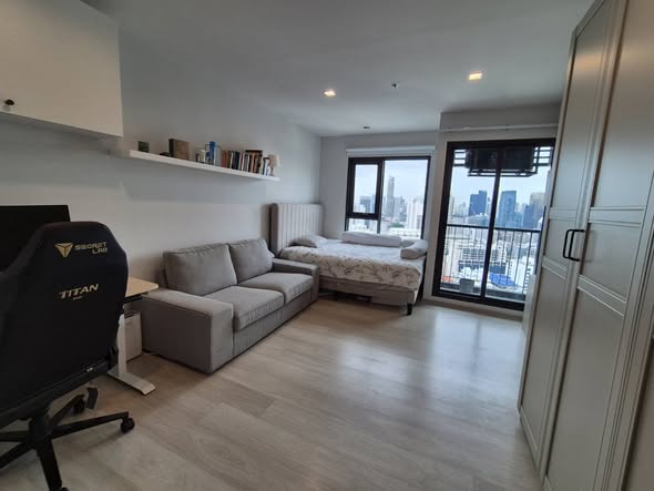 living room and bedroom and room interior of Life One Wireless