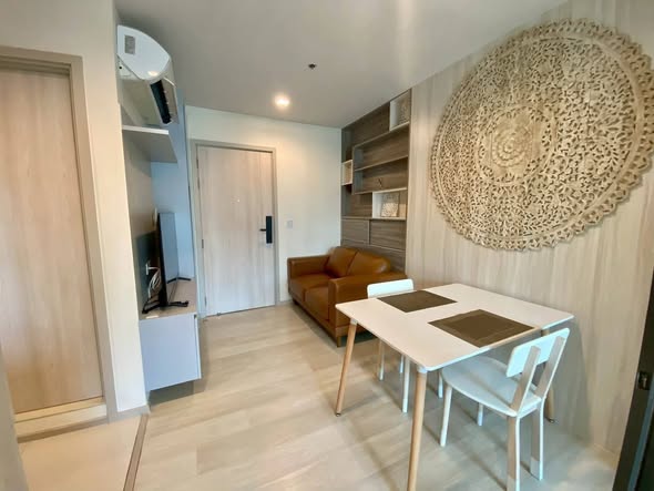 living room and room interior of Life One Wireless