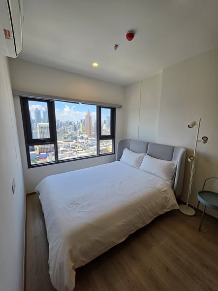 bedroom of Life Rama 4 – Asoke