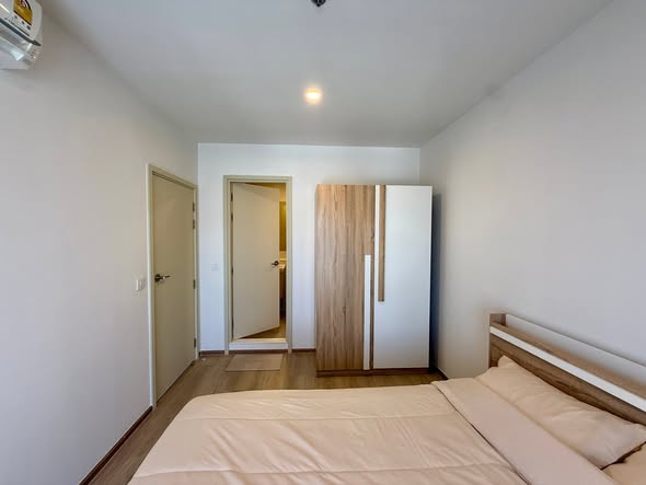 bedroom of Life Rama 4 – Asoke