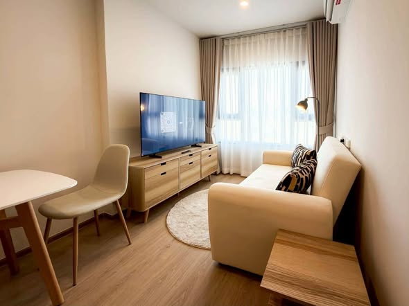 bedroom and living room of Life Rama 4 – Asoke