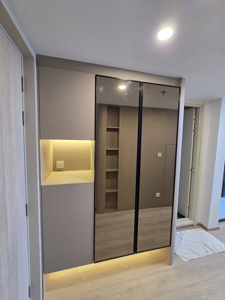 room interior of Life Rama 4 – Asoke