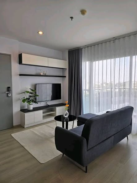 bedroom and living room of Life Ratchadapisek
