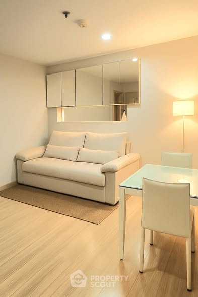 bedroom and living room and room interior of Life @ Sathon 10