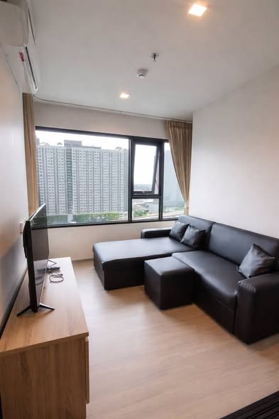 bedroom and living room of Life Sathorn Sierra ไลฟ์ สาทร เซียร์รา