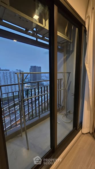 Life Sathorn Sierra ไลฟ์ สาทร เซียร์รา