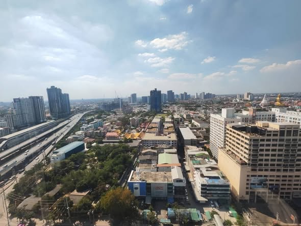 Life Sathorn Sierra ไลฟ์ สาทร เซียร์รา