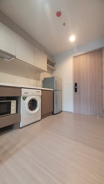 Life Sathorn Sierra ไลฟ์ สาทร เซียร์รา