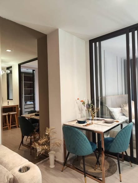 living room and room interior of Life Sathorn Sierra ไลฟ์ สาทร เซียร์รา